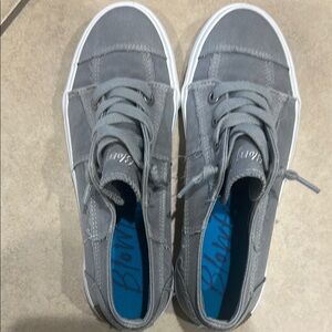 Blowfish Gray Canvas Sneakers with Lace-Up Design